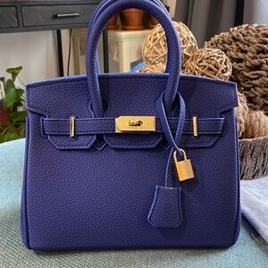 Elegant Blue Handbag